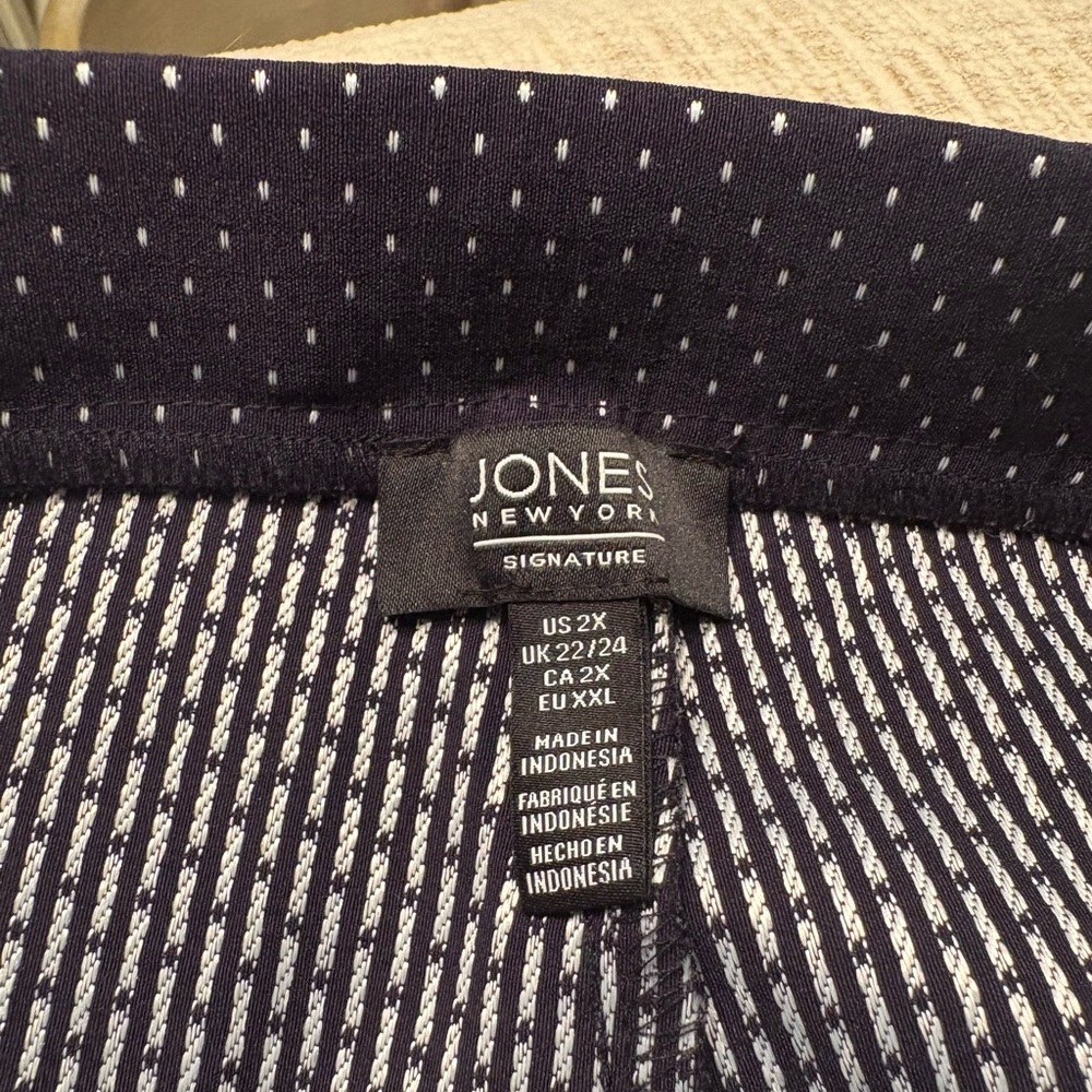Jones New York Women's Navy Patterned Dress Pants 2x - Picture 6 of 7